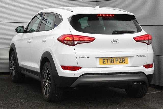 Hyundai I40 SALOON i40 1.7 CRDi SE Nav Blue Drive (141ps) Saloon Silver