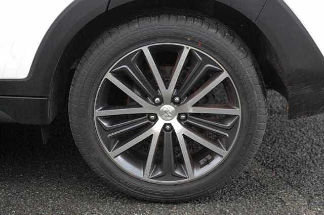 Hyundai I40 SALOON i40 1.7 CRDi SE Nav Blue Drive (141ps) Saloon Silver
