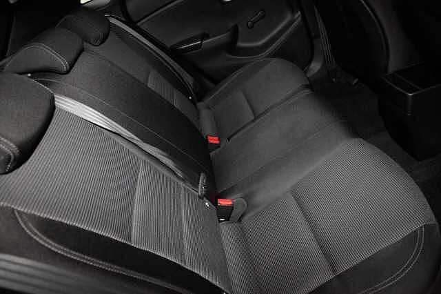 Hyundai i30 1.4 S Blue Drive (100 PS) 5 Door