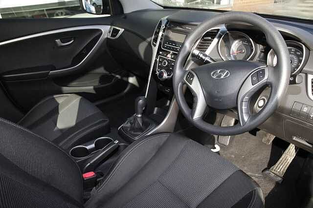 Hyundai i30 1.4 S Blue Drive (100 PS) 5 Door