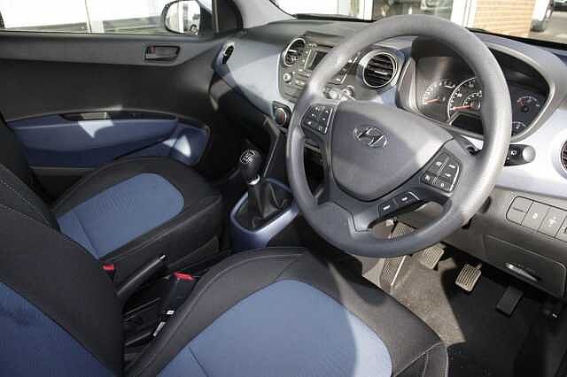 Hyundai I10 1.0 SE 5 Door White