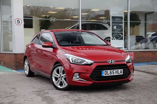 Hyundai I20 1.2 Blue Drive Sport ISG (84ps) Coupe Red