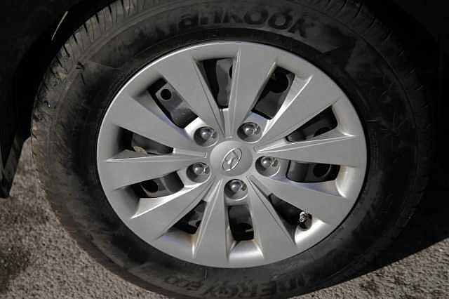 Hyundai i30 1.4 S Blue Drive (100 PS) 5 Door