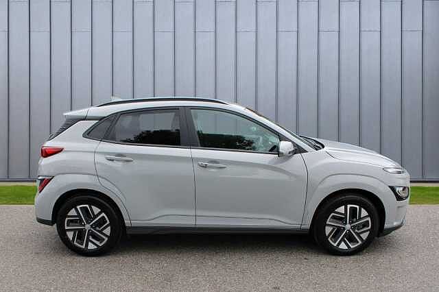 Hyundai KONA 39kWh Premium Auto 5dr (10.5kW Charger) Grey