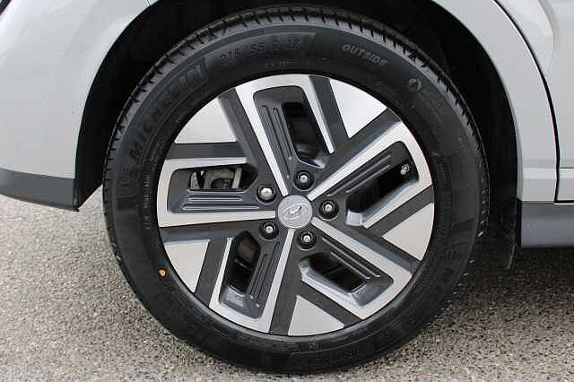 Hyundai KONA 39kWh Premium Auto 5dr (10.5kW Charger) Grey