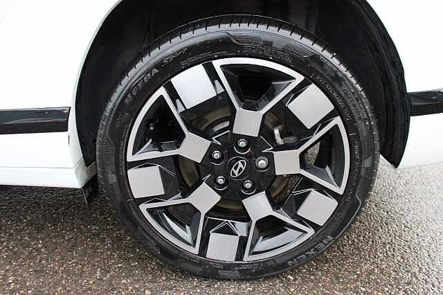 Hyundai KONA 65.4kWh Ultimate Auto 5dr White