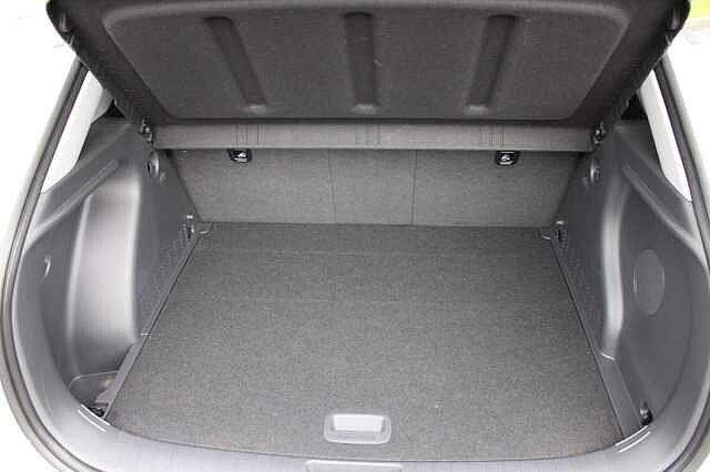 Hyundai KONA 65.4kWh Ultimate Auto 5dr White