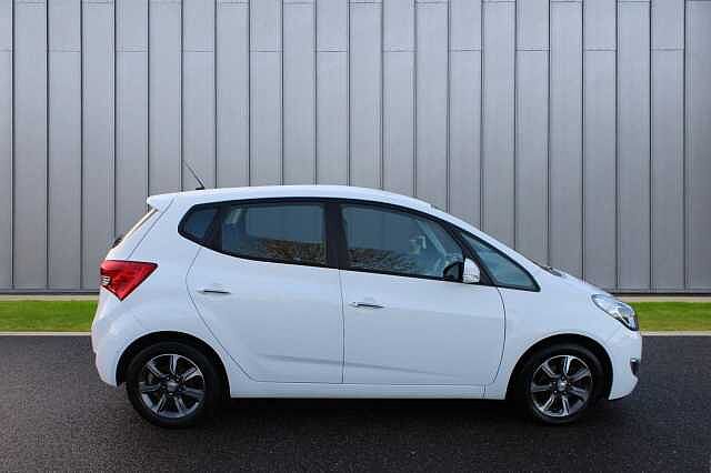 Hyundai IX20 1.6 SE Nav Euro 6 5dr White
