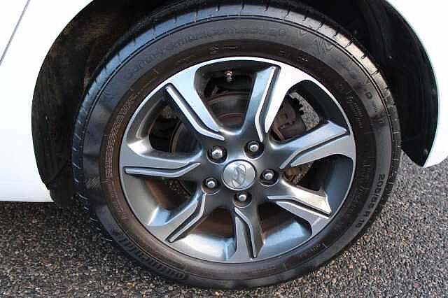 Hyundai IX20 1.6 SE Nav Euro 6 5dr White