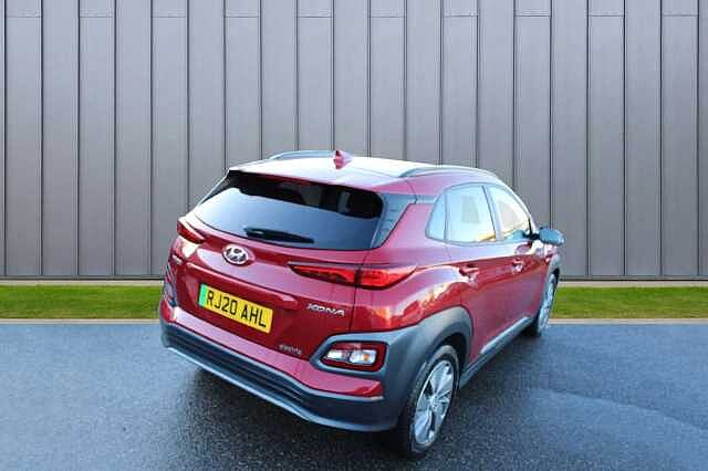 Hyundai KONA 64kWh Premium SE Auto 5dr (7kW Charger)