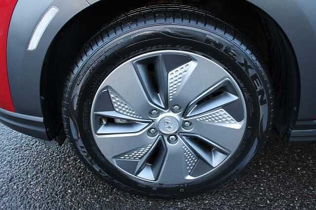 Hyundai KONA 64kWh Premium SE Auto 5dr (7kW Charger)