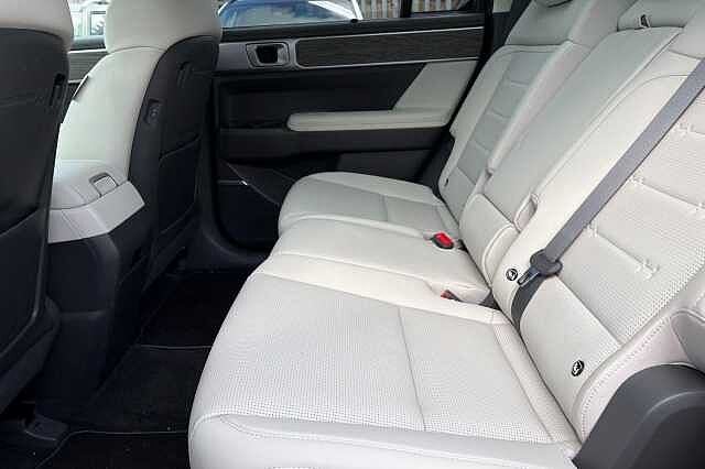 Hyundai SANTA FE 1.6T Ultimate Auto 4WD Euro 6 (s/s) 5dr (7Seat) Grey
