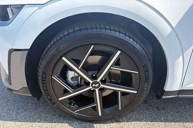 Hyundai IONIQ 5 84kWh N Line Auto 5dr White