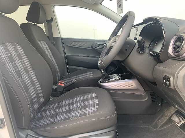 Hyundai i10 1.0 [63] Premium 5dr Auto [Nav]