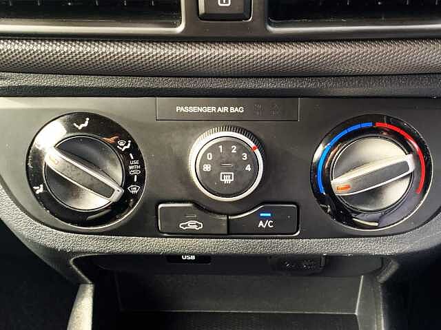 Hyundai i10 1.0 MPi SE Connect 5dr Auto