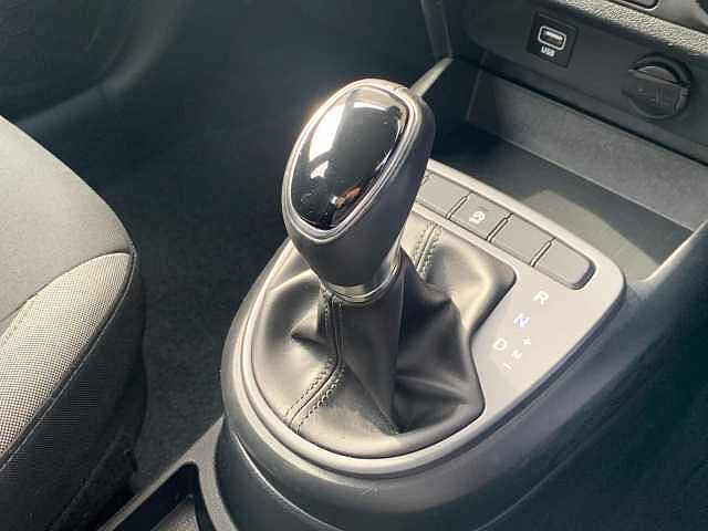 Hyundai i10 1.0 MPi SE Connect 5dr Auto