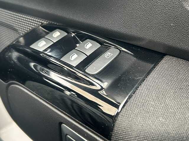 Citroen C3 1.2 PureTech Shine 5dr