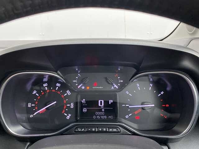 Citroen C3 AIRCROSS 1.2 PureTech 130 Plus 5dr EAT6 White