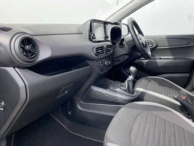 Hyundai i10 1.2 MPi SE Connect 5dr