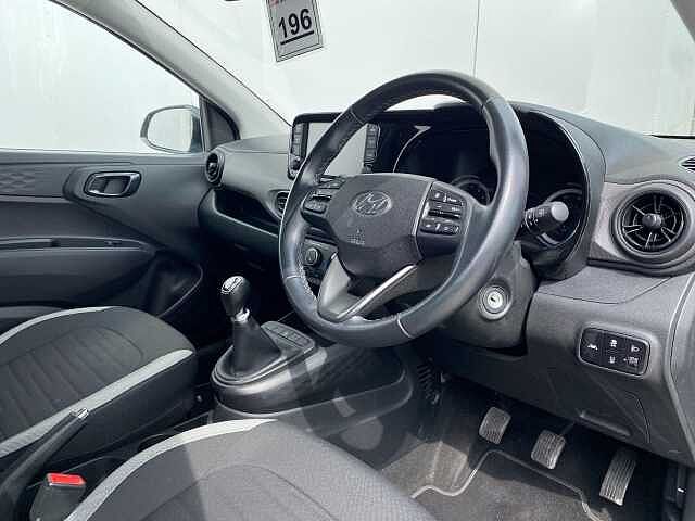 Hyundai i10 1.2 MPi SE Connect 5dr