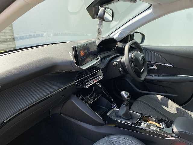 Peugeot 208 1.2 PureTech 100 Allure 5dr