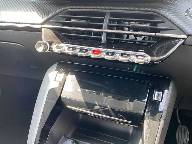 Peugeot 208 1.2 PureTech 100 Allure 5dr