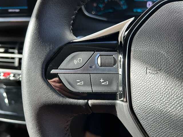 Peugeot e-208 100kW E-Style 50kWh 5dr Auto