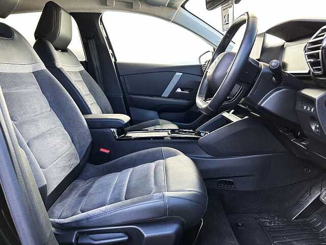 Citroen e-C4 X 100kW E-Series 50kWh 4dr Auto