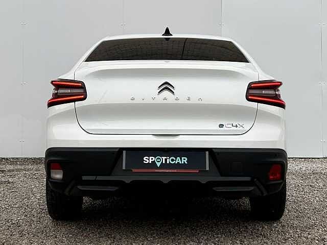 Citroen e-C4 X 100kW Shine Plus 50kWh 4dr Auto