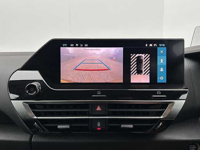 Citroen e-C4 X 100kW Shine Plus 50kWh 4dr Auto