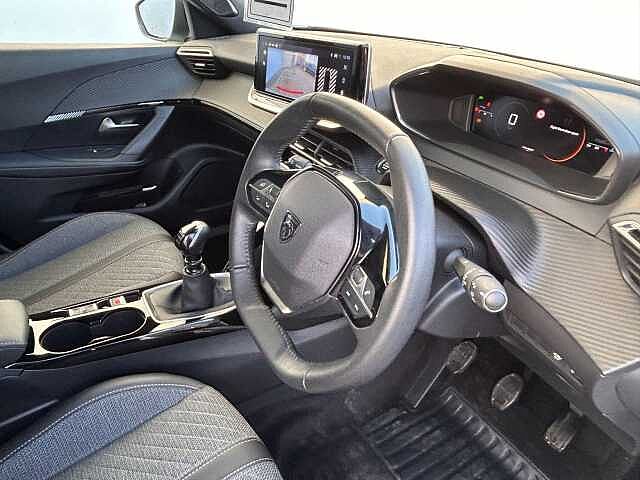 Peugeot 2008 1.2 PureTech 130 Allure 5dr