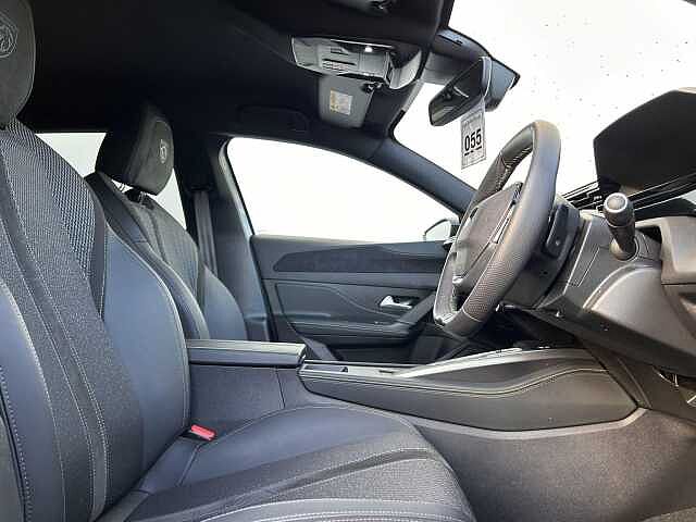 Peugeot 408 1.2 Hybrid 136 GT 5dr e-DSC6