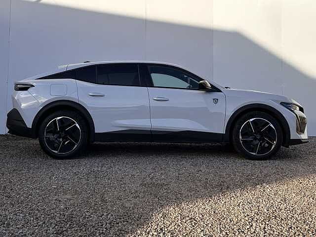 Peugeot 408 1.2 Hybrid 136 GT 5dr e-DSC6