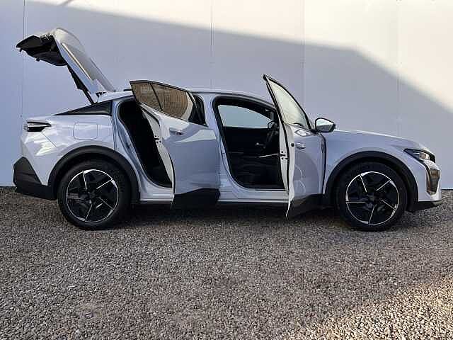 Peugeot 408 1.2 Hybrid 136 GT 5dr e-DSC6