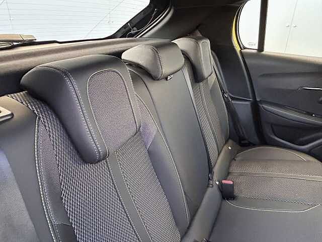 Peugeot 208 1.2 Hybrid 100 GT 5dr e-DSC6