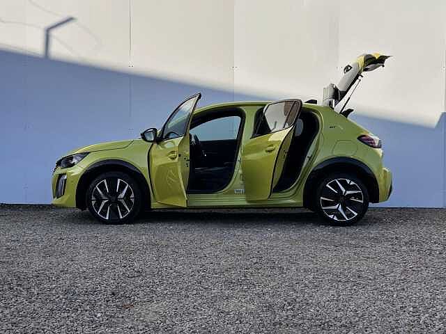 Peugeot 208 1.2 Hybrid 100 GT 5dr e-DSC6