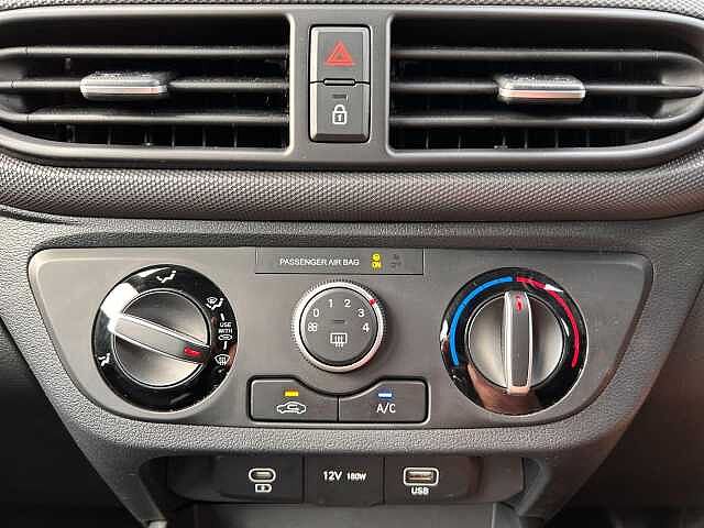 Hyundai i10 1.0 [63] Advance 5dr Auto [Nav]