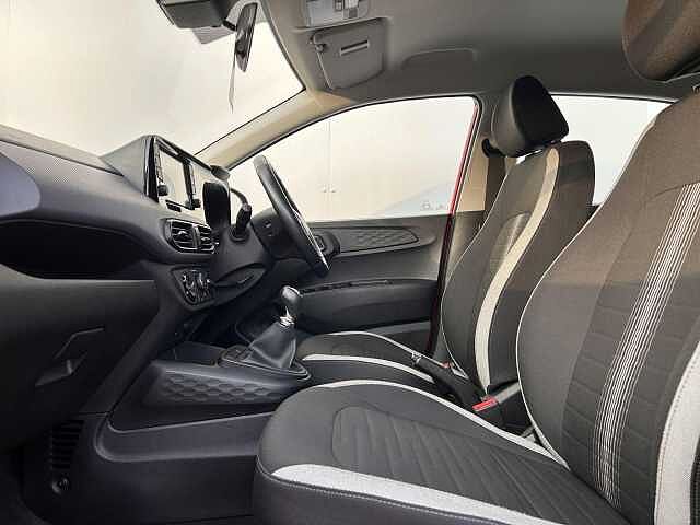 Hyundai I10 1.0 MPi SE Connect 5dr Red