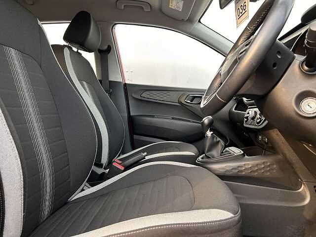 Hyundai I10 1.0 MPi SE Connect 5dr Red