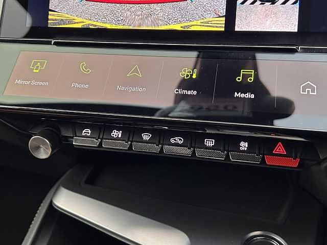 Peugeot 308 1.2 Hybrid 136 GT 5dr e-DSC6