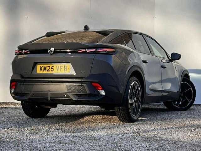 Peugeot 408 1.2 Hybrid 136 GT 5dr e-DSC6