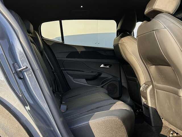 Peugeot 408 1.2 Hybrid 136 GT 5dr e-DSC6