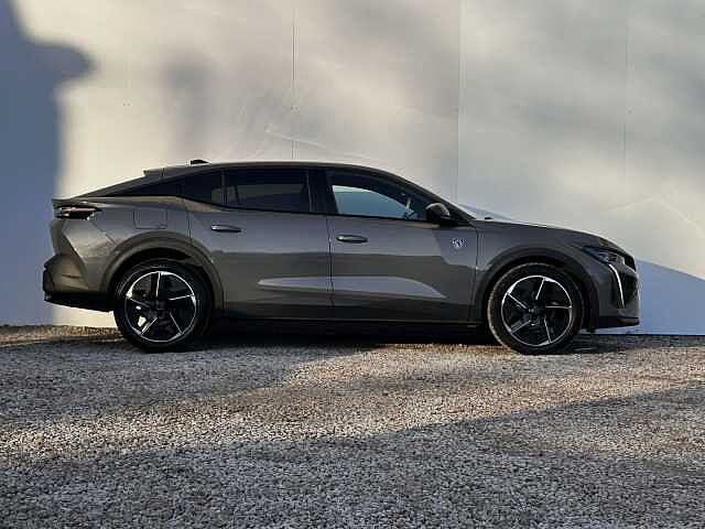 Peugeot 408 1.2 Hybrid 136 GT 5dr e-DSC6