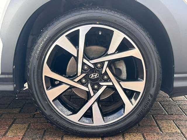 Hyundai KONA 1.0 T-GDi MHEV Premium Euro 6 (s/s) 5dr White