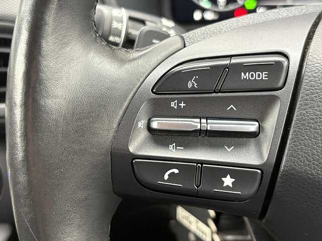 Hyundai KONA 1.6 h-GDi Ultimate SUV 5dr Petrol Hybrid DCT Euro 6 (s/s) (141 ps) Dive in Jeju