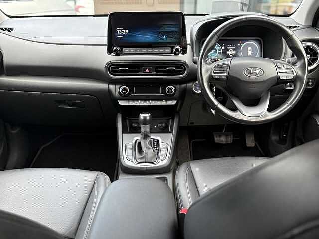 Hyundai KONA 1.6 h-GDi Ultimate SUV 5dr Petrol Hybrid DCT Euro 6 (s/s) (141 ps) Dive in Jeju