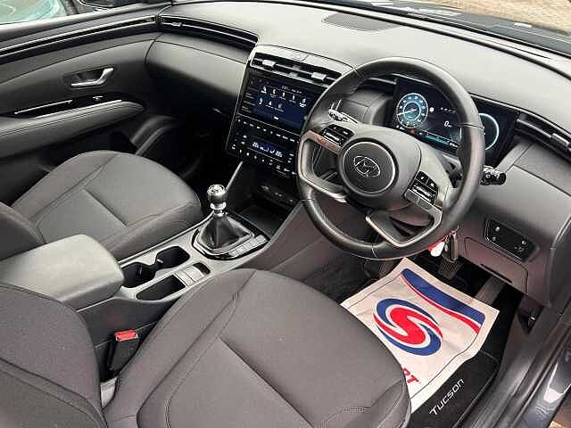 Hyundai TUCSON 1.6 T-GDi SE Connect Euro 6 (s/s) 5dr Dark Knight