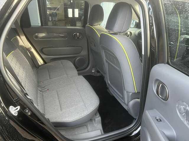 Hyundai INSTER Long Range 49kWh Cross Auto 5dr Abyss Black