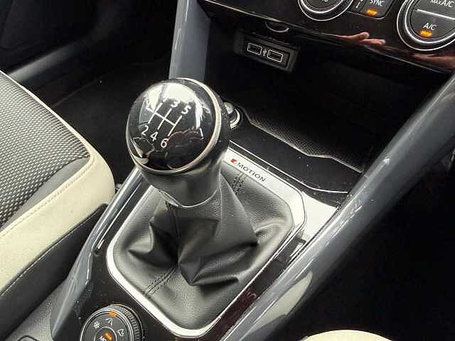 Volkswagen T-Roc 2.0 TDI SEL 4Motion Euro 6 (s/s) 5dr