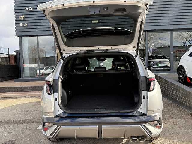 Hyundai TUCSON 1.6 T-GDi 13.8kWh N Line S Auto Euro 6 (s/s) 5dr Silver